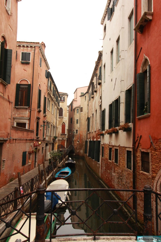 Kanal in Dorsoduro in Venedig