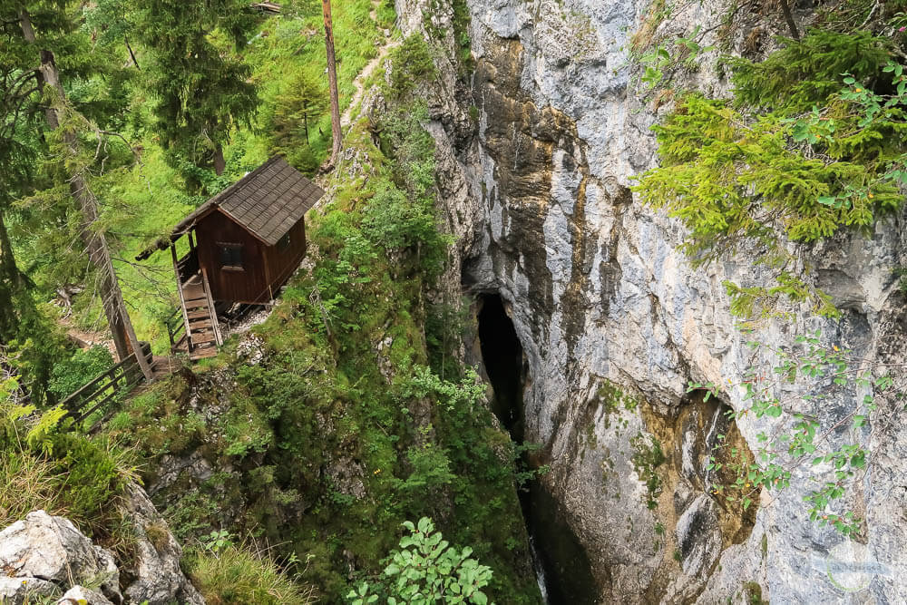 Wasserlochklamm ganz oben mit Hütte