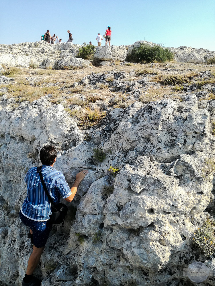 Kletterwand in der Murgia in Matera