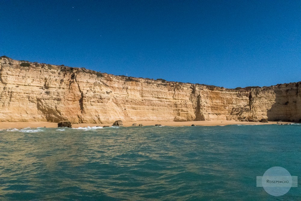 Strand und Klippen an der Algarve
