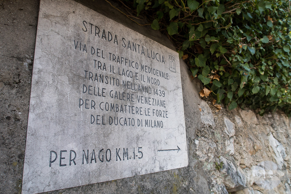 Schild zum Valle di Santa Lucia