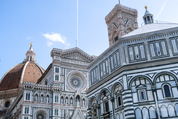 Die Kathedrale von Florenz mit dem Baptisterium