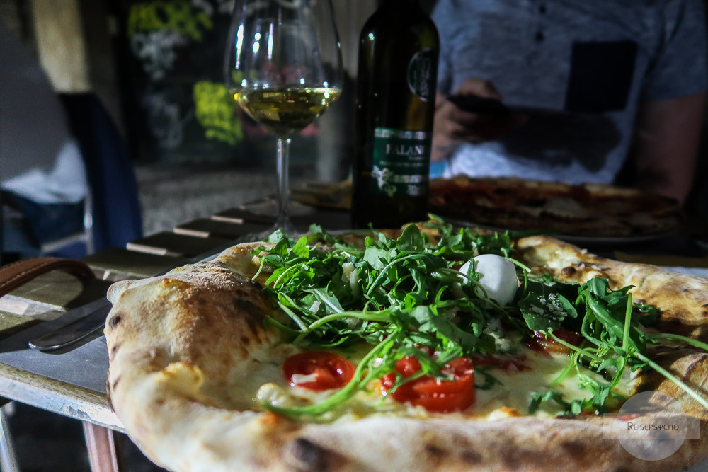 Pizza in Neapel