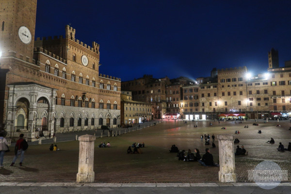 Piazza di Campo in Siena bei Nacht