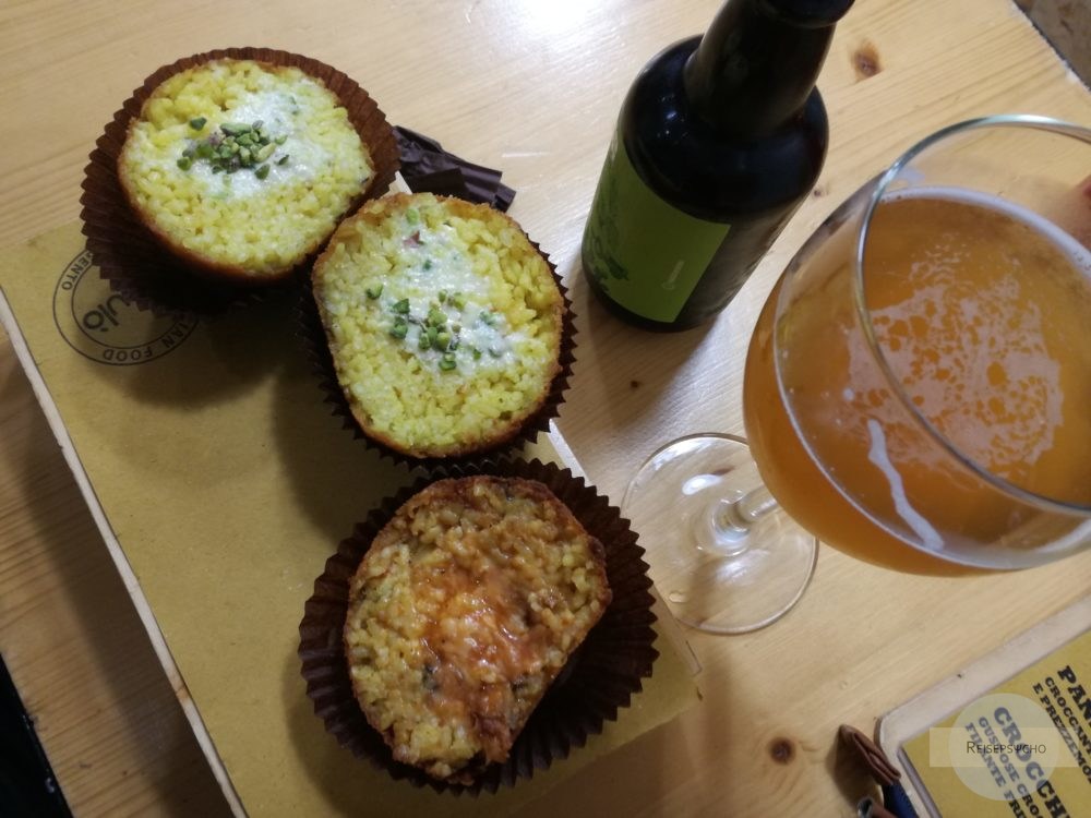 Arancini und Bier auf Sizilien