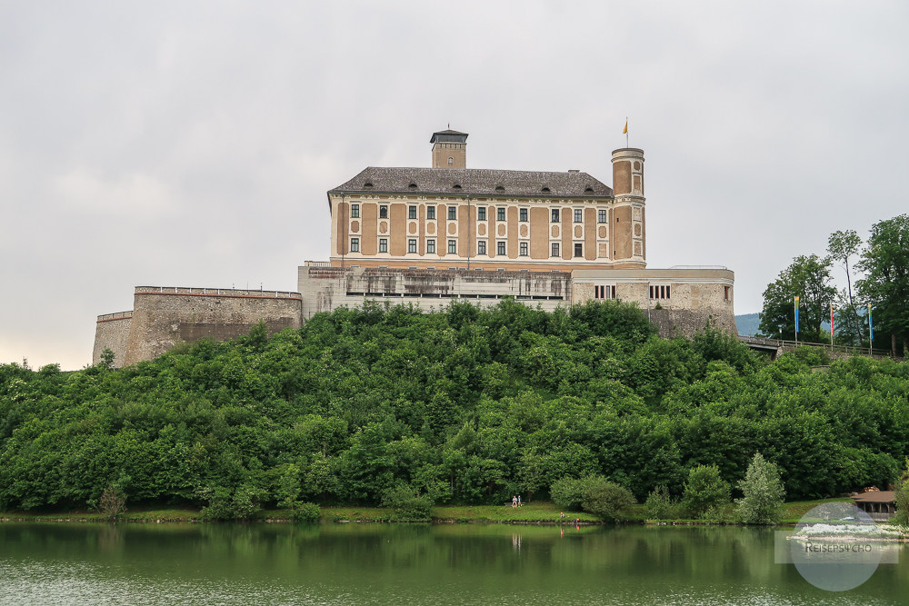 Schloss Trautenfels und Fischteich