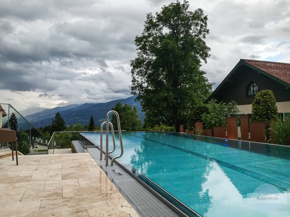 Infinity Pool im Hotel Annelies