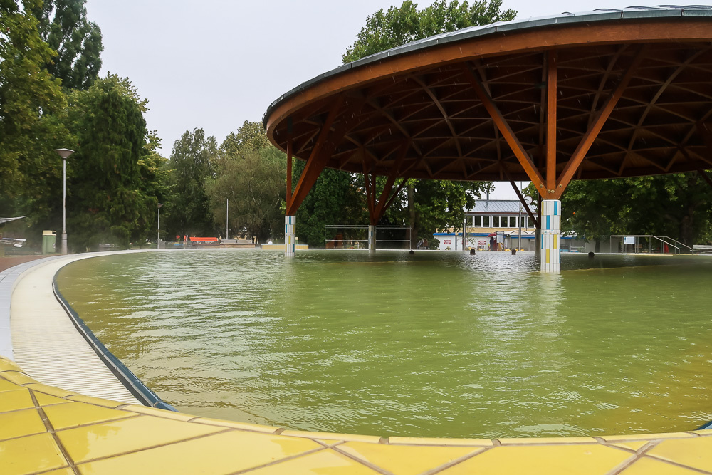 Heilwasserbecken in Bük