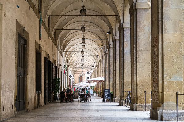 Arkaden in Arezzo, Italien