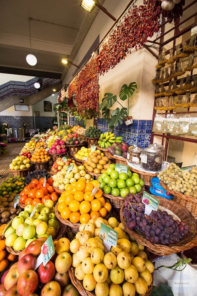 Obst am Mercado dos Lavradores in Funchal