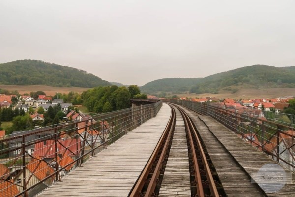 Das berühmte Eisenbahnviadukt in Lengenfeld unterm Stein