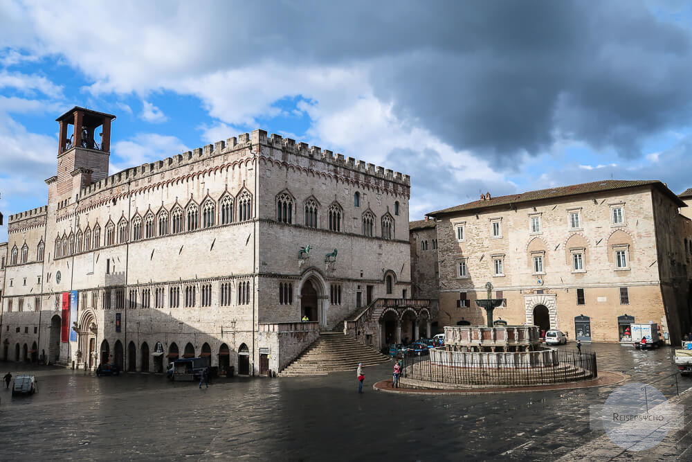 Dunkle Wolken über Perugia