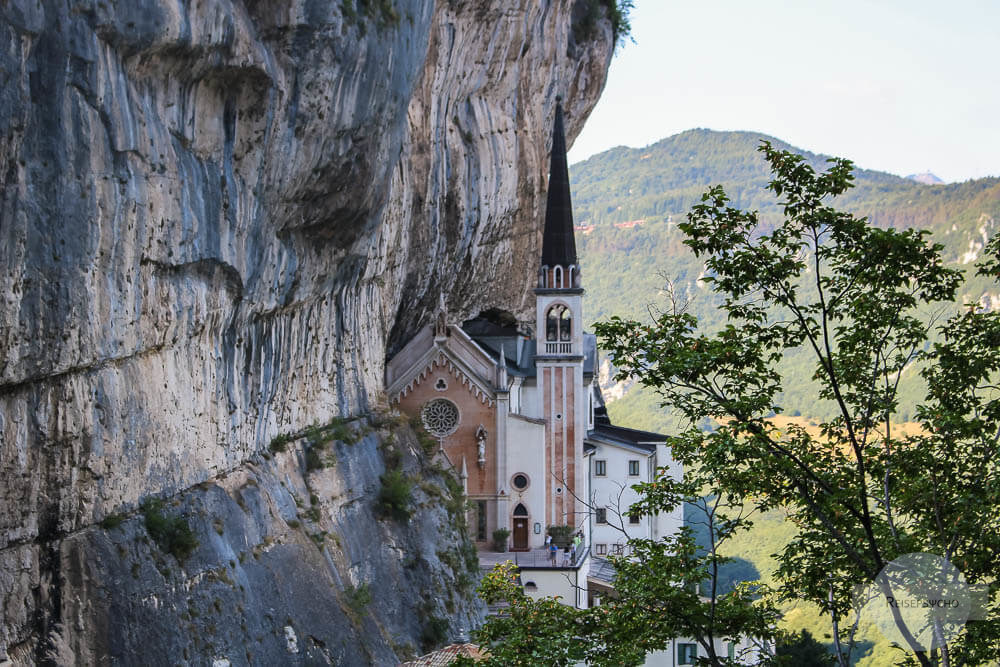 Madonna della Corona, eine Kirche am Fels am Gardasee