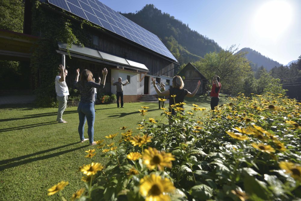 Kräuteryoga beim Kräuterbergbauern in den Steirischen Eisenwurzen