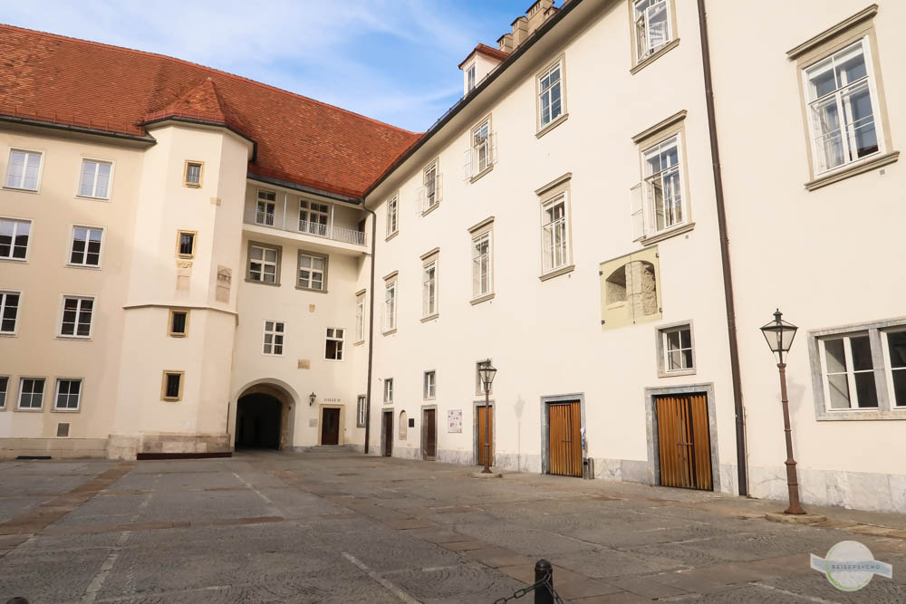 Der erste Innenhof der Grazer Burg