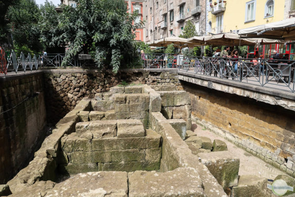 Ausgrabung in Neapel an der Piazza Bellini