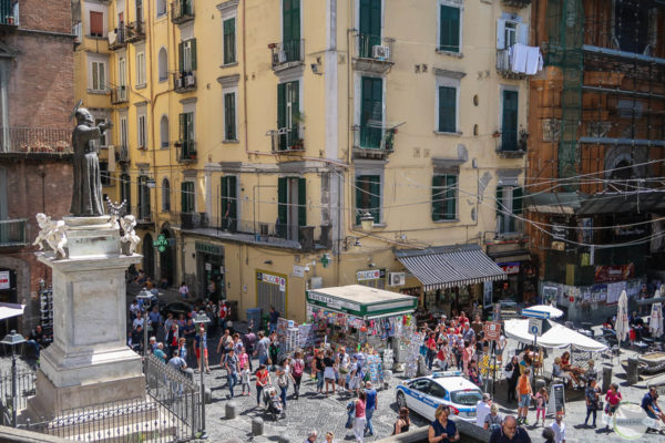 Neapel ist chaotisch und laut - und genau das macht seinen Charme aus