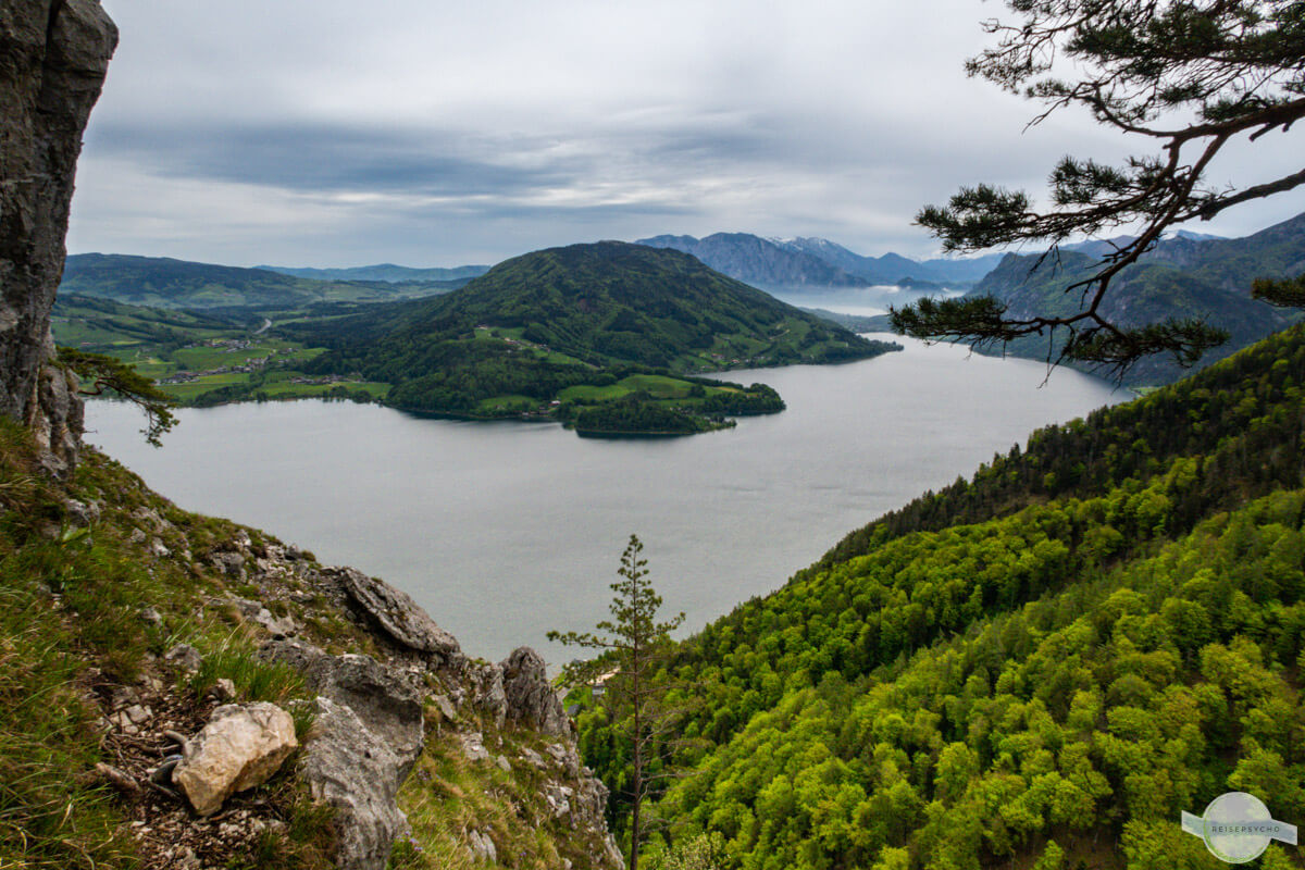 Blick von der Drachenwand auf den Mondsee