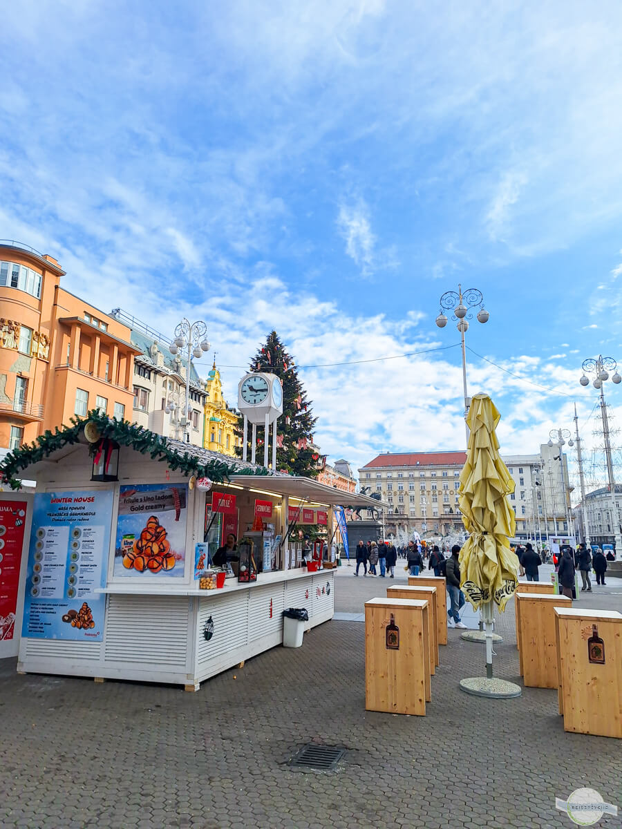 Ban-Jelačić-Platz in der Vorweihnachtszeit