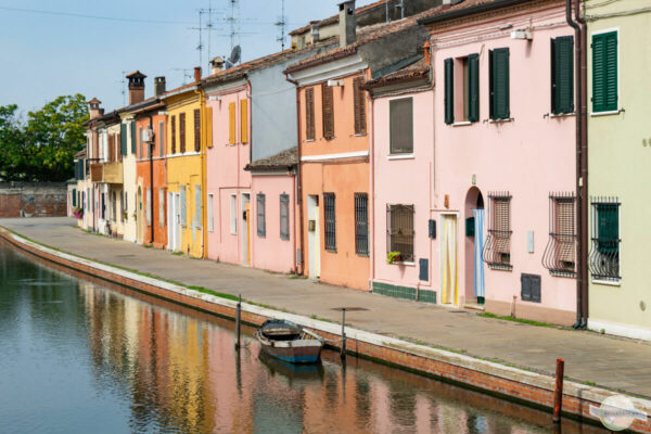 Bunte Häuser in Comacchio