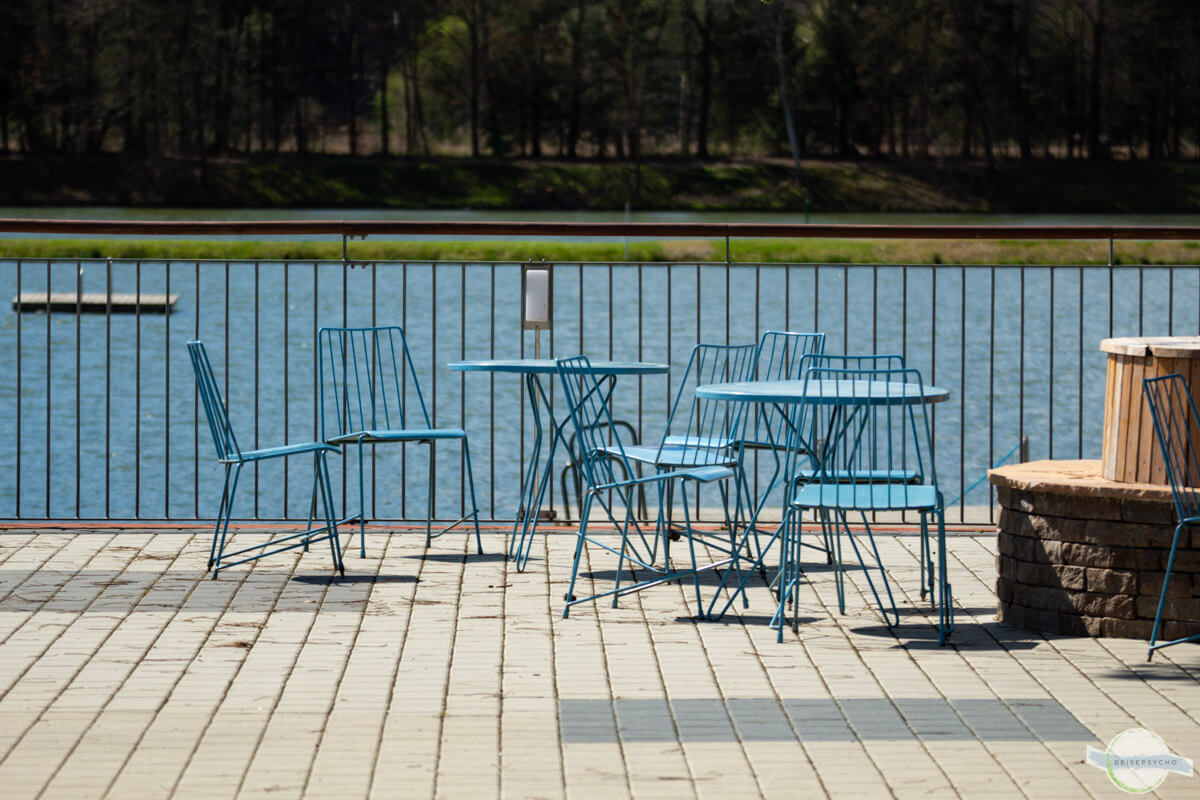Großsteinbach am Badeteich: sitzen auf der Terrasse