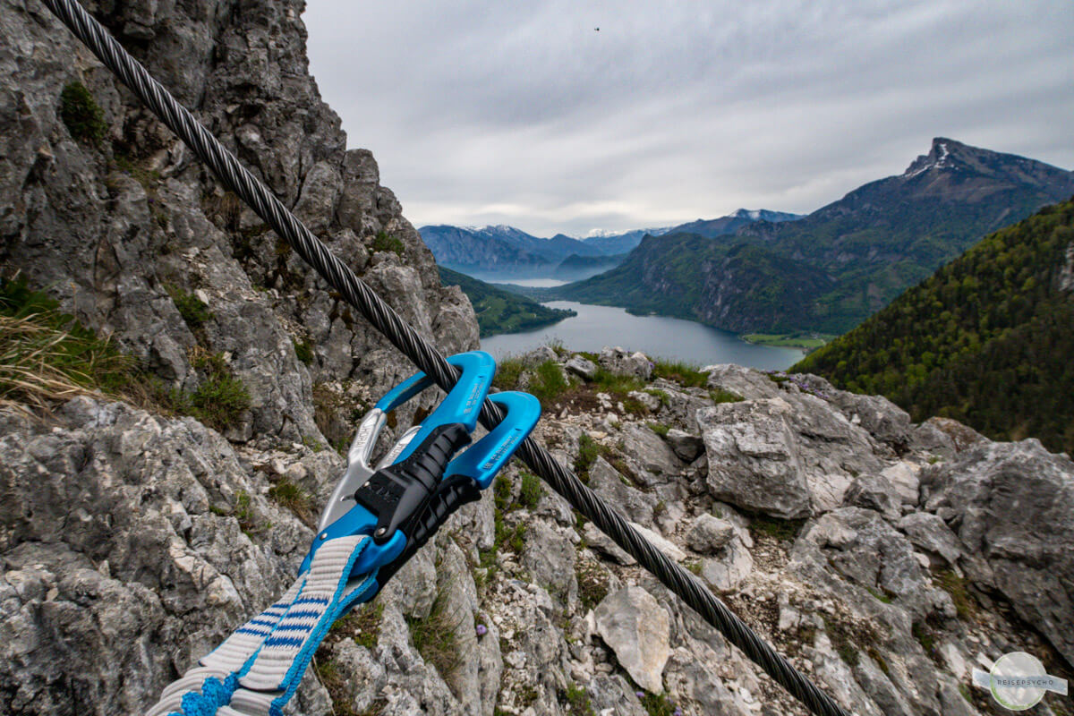 Klettersteig Drachenwand: Ausblick von Steig auf den Mondsee