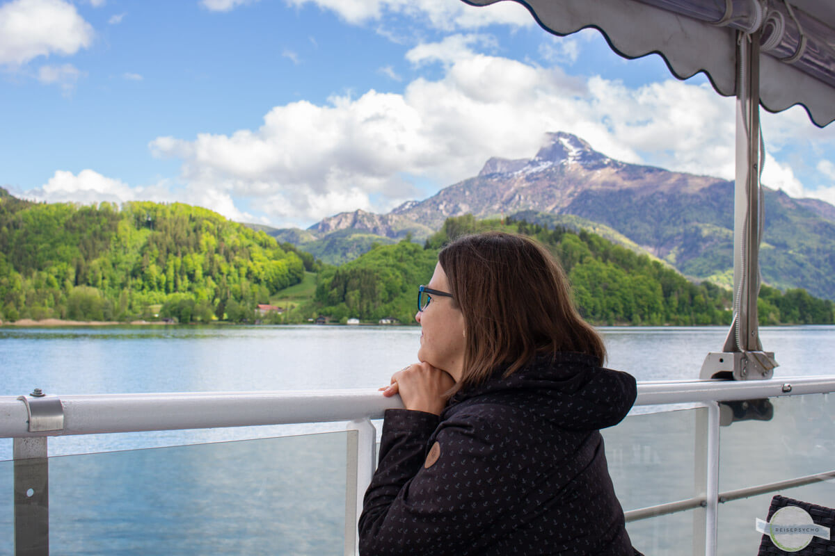 Schiffahrt am Mondsee Ausblick genießen