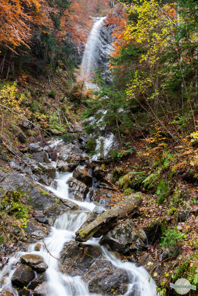Wasserfall im Herbst in Untertauern