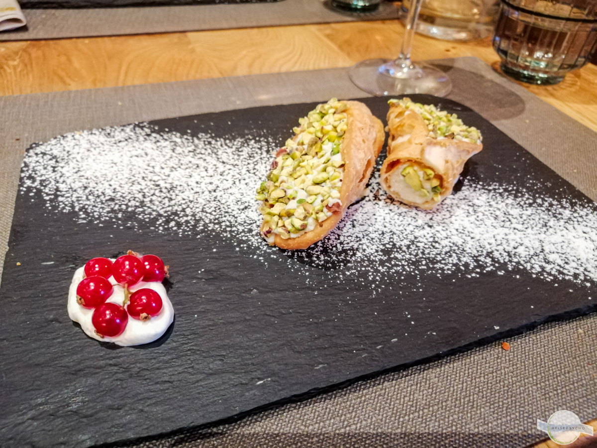 Cannoli als Nachspeise