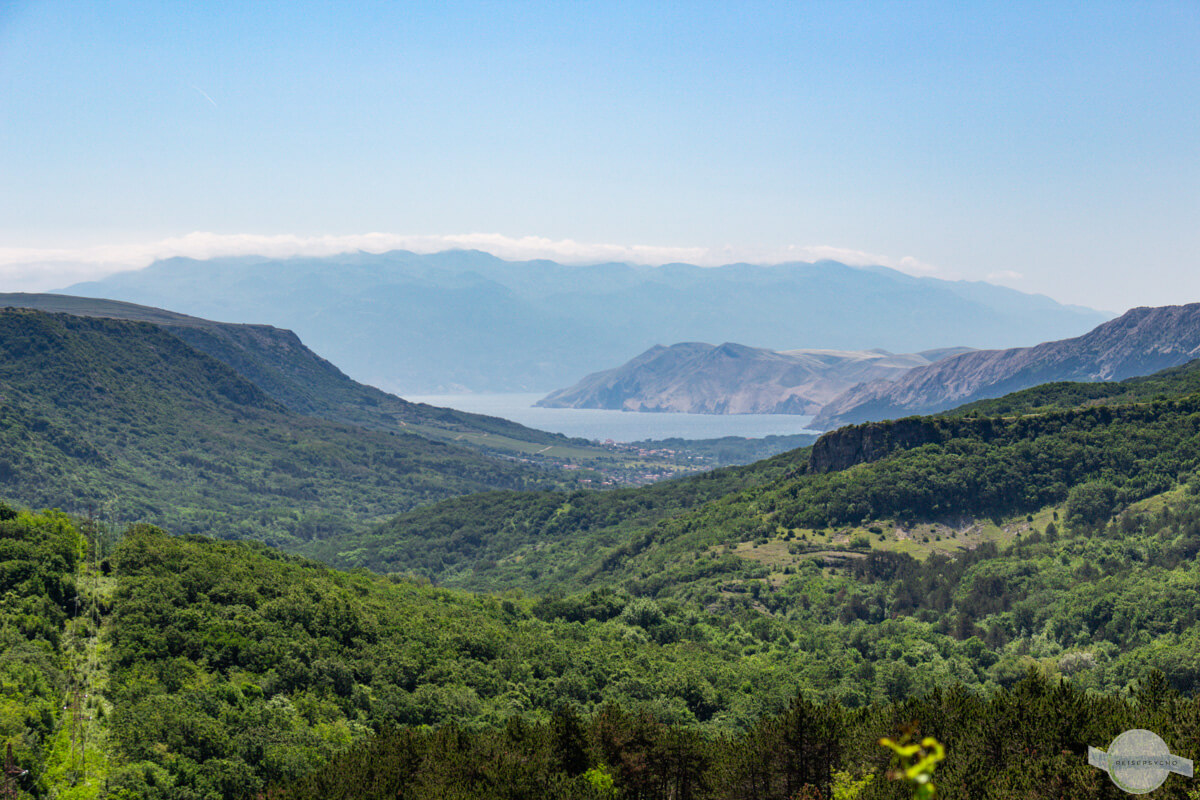 Aussichtspunkt auf Krk nach Baška
