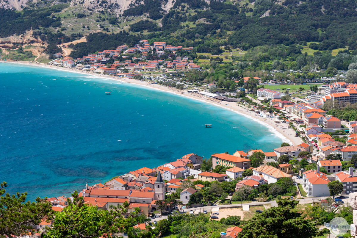 Blick auf Baska von oben