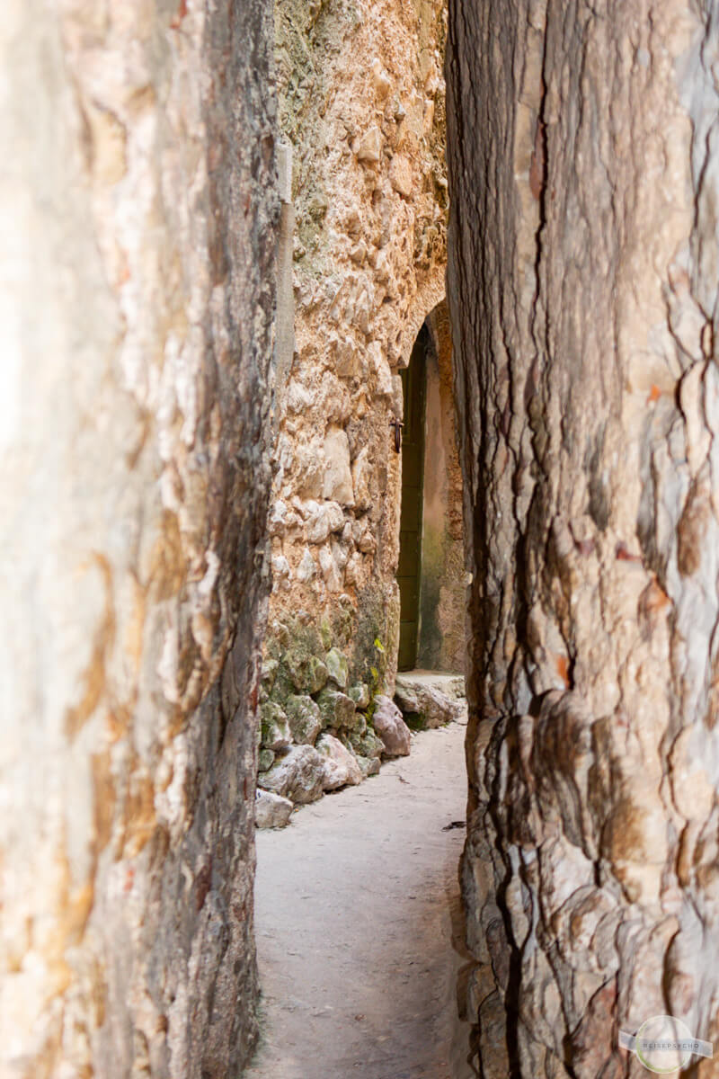 Die engste Gasse der Welt in Vrbnik