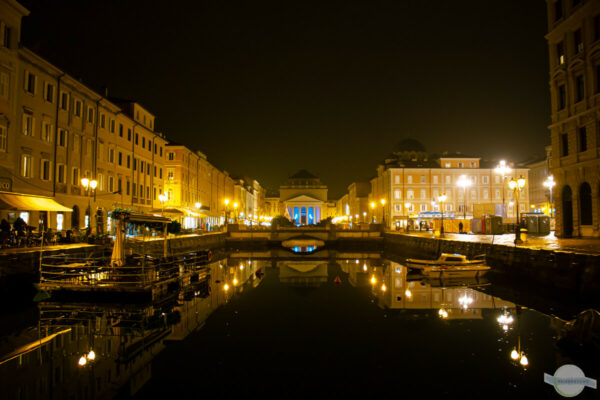 Triest Canal Grande bei Nacht