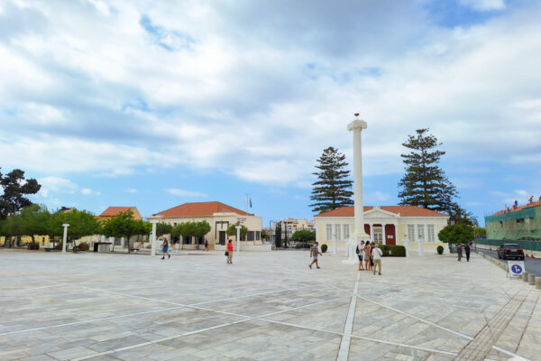 Paphos Oberstadt: Der Platz rund ums Rathaus