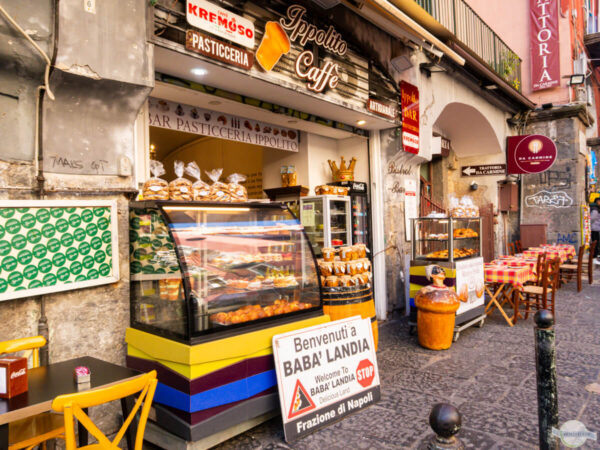 Pasticceria in Neapel - Verkaufsstand auf der Straße