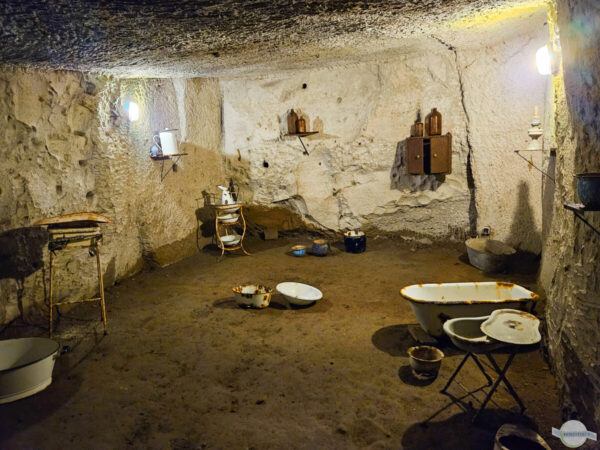 Überreste in einem Luftschutzbunker in Neapel