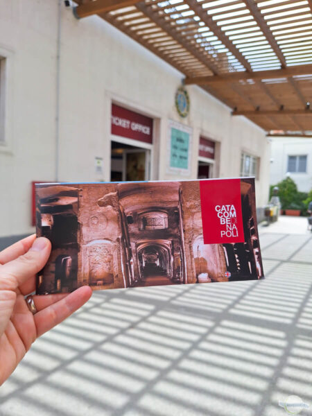 Eingang zur Katakombe San Gennaro in Neapel