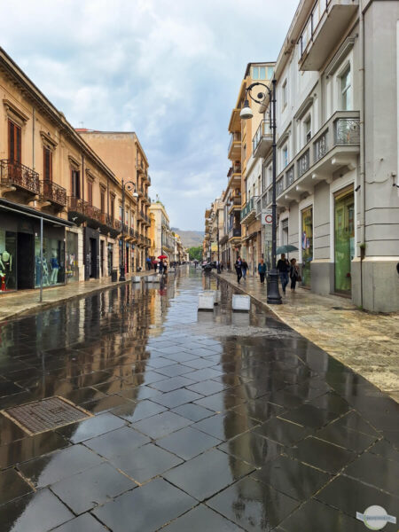 Reggio Calabria Straße bei Regen