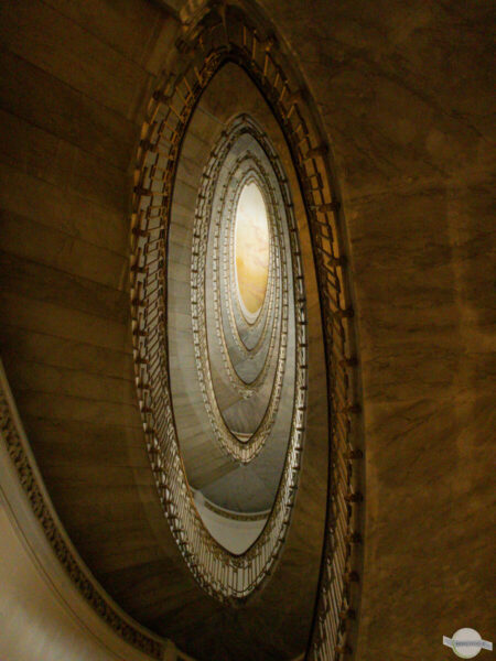 Stiegenhaus im Palazzo Mannajuolo