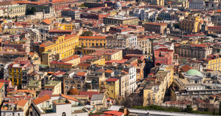 Die spannendsten Stadtviertel und Straßen in Neapel