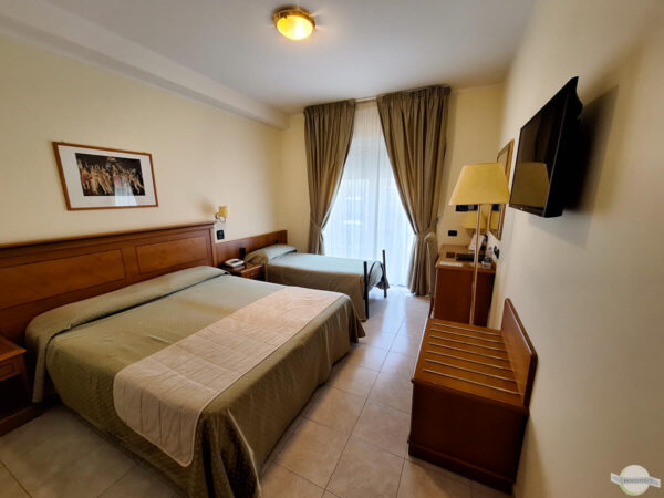 Zimmer im Grand Hotel Victoria an der Costa Viola