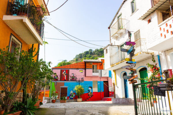 Borgo Croce in der Nähe von Reggio Calabria ist das hübsche Borgo Croce