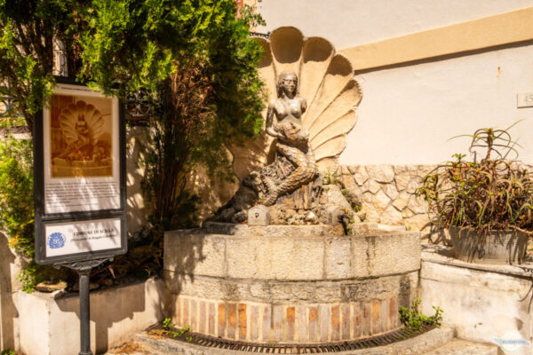 Historischer Brunnen in Scilla